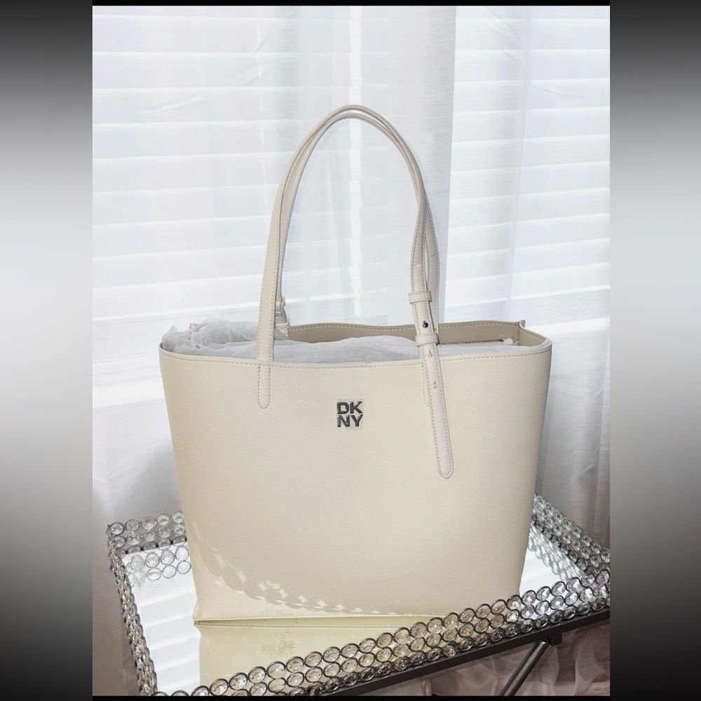 Purity🤍Tote 👜